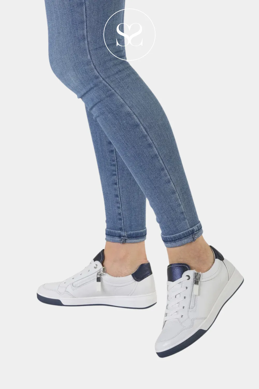 ARA 12-50006 WHITE AND NAVY LEATHER TRAINERS