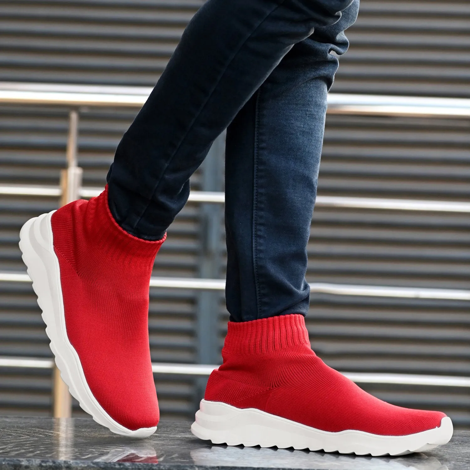 Comfy Hight Top Gym Sneakers (Sale@349)