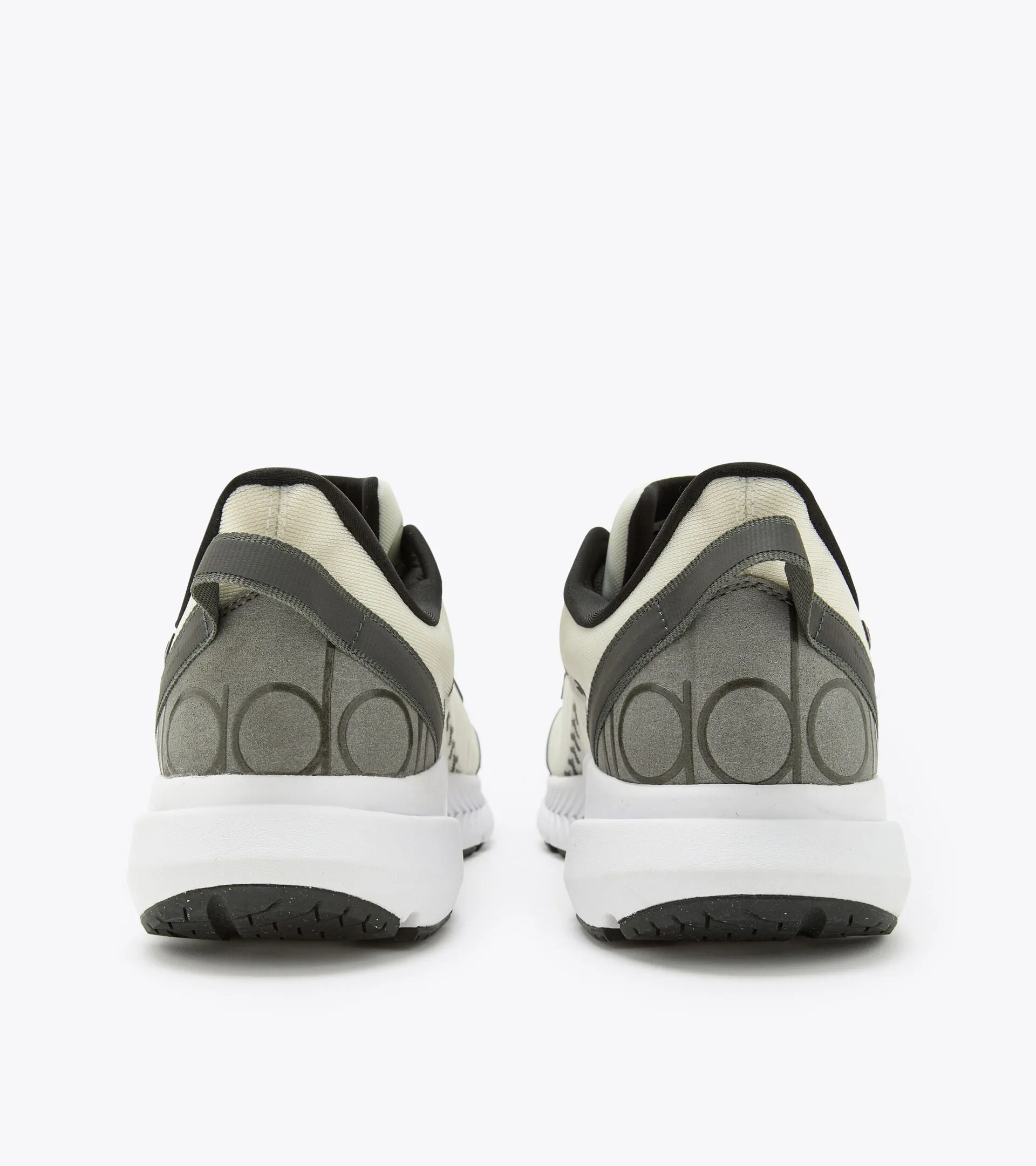 Diadora Mens Mythos Blushield Volo 3 ACBC - White/Gray (101.180127-C3139)