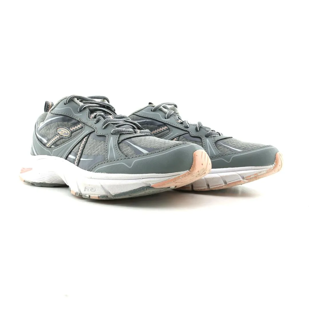 DR SCHOLLS  PERSUE