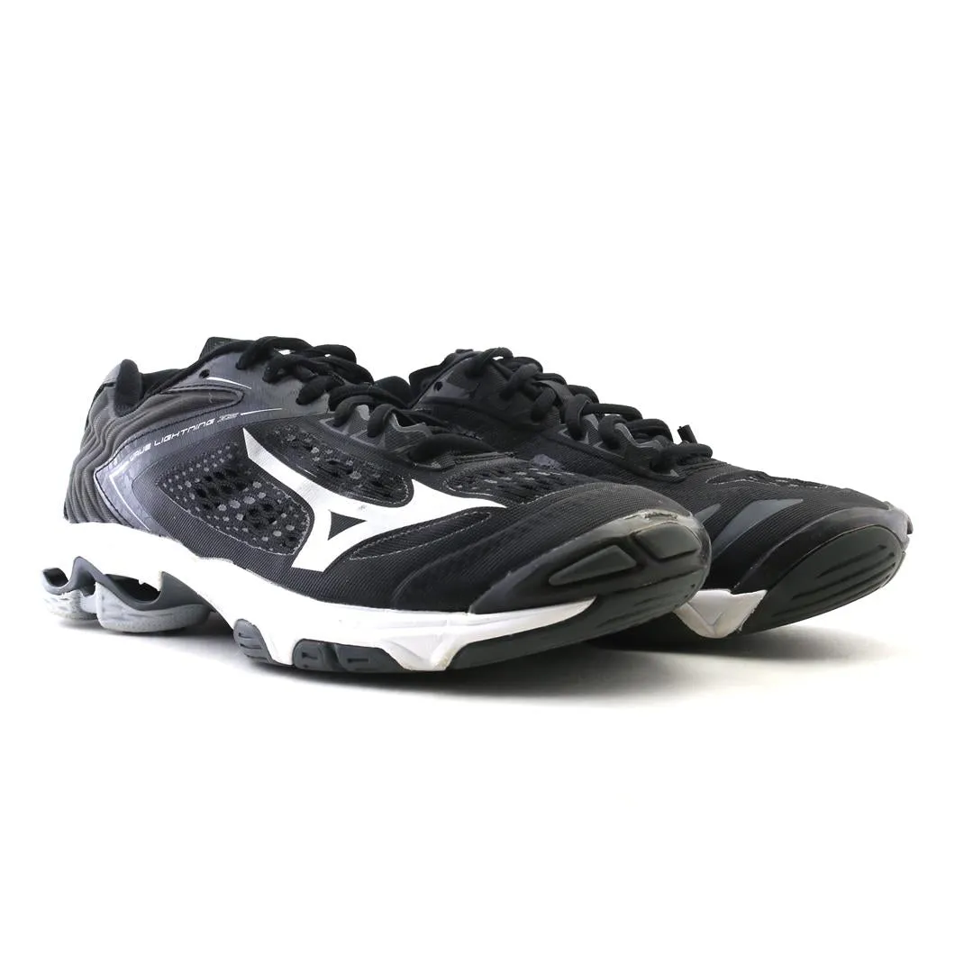 MIZUNO WAVE LIGHTNING Z5