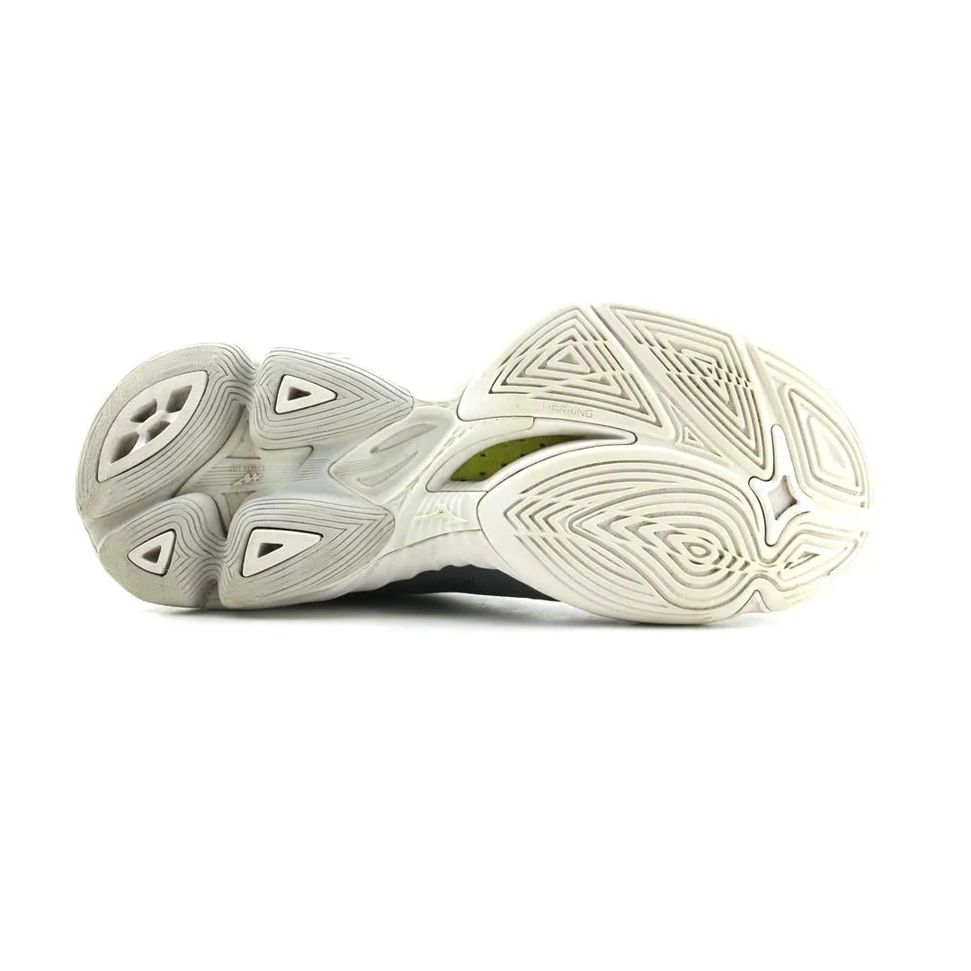 MIZUNO WAVE LIGHTNING Z8