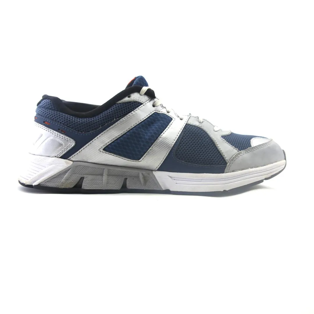NEW BALANCE  647