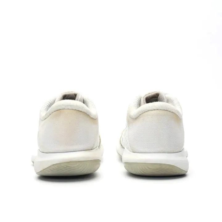 NEW BALANCE 696 V4