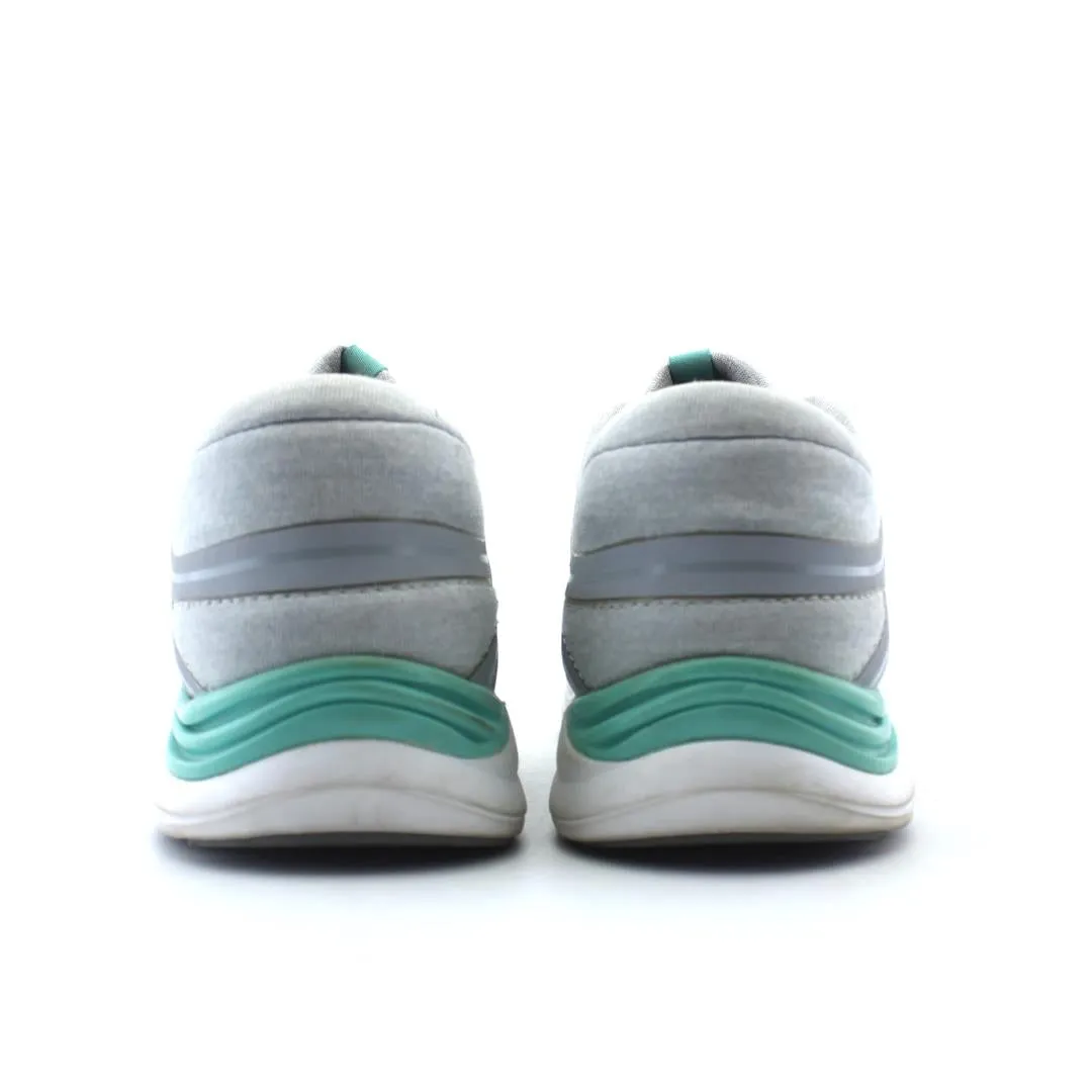 NEW BALANCE 711V2