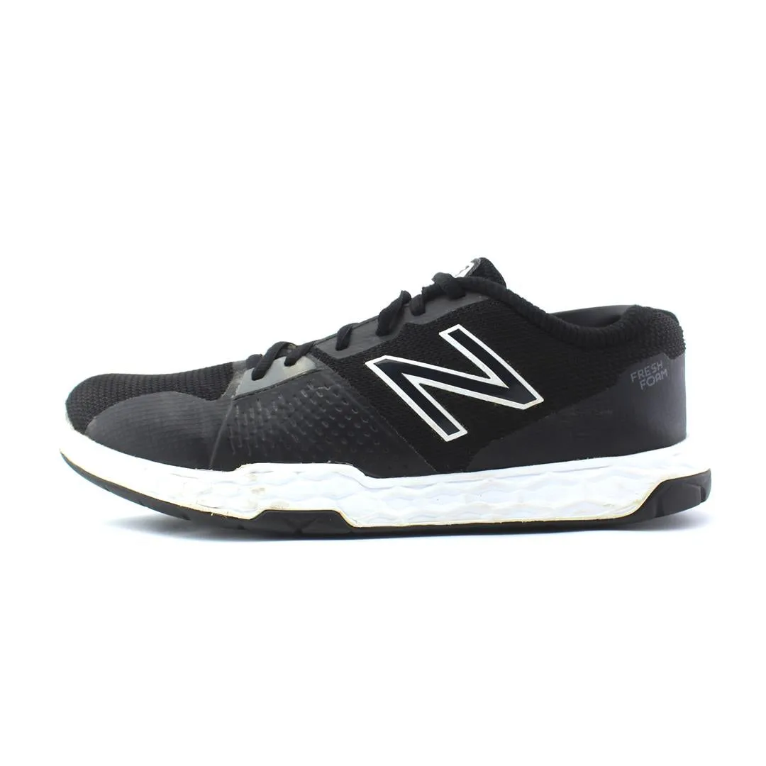 NEW BALANCE  713