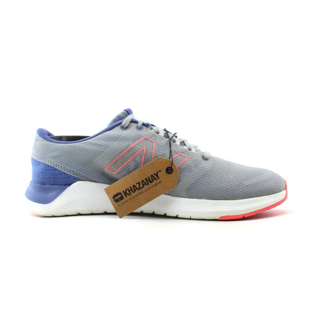 NEW BALANCE 715 V4