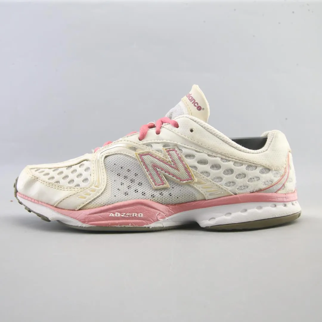 NEW BALANCE 805