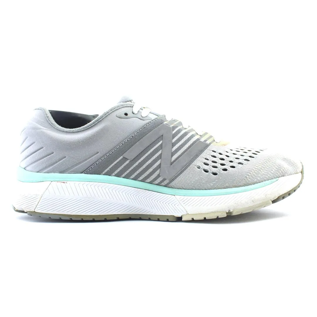 NEW BALANCE  860 V10