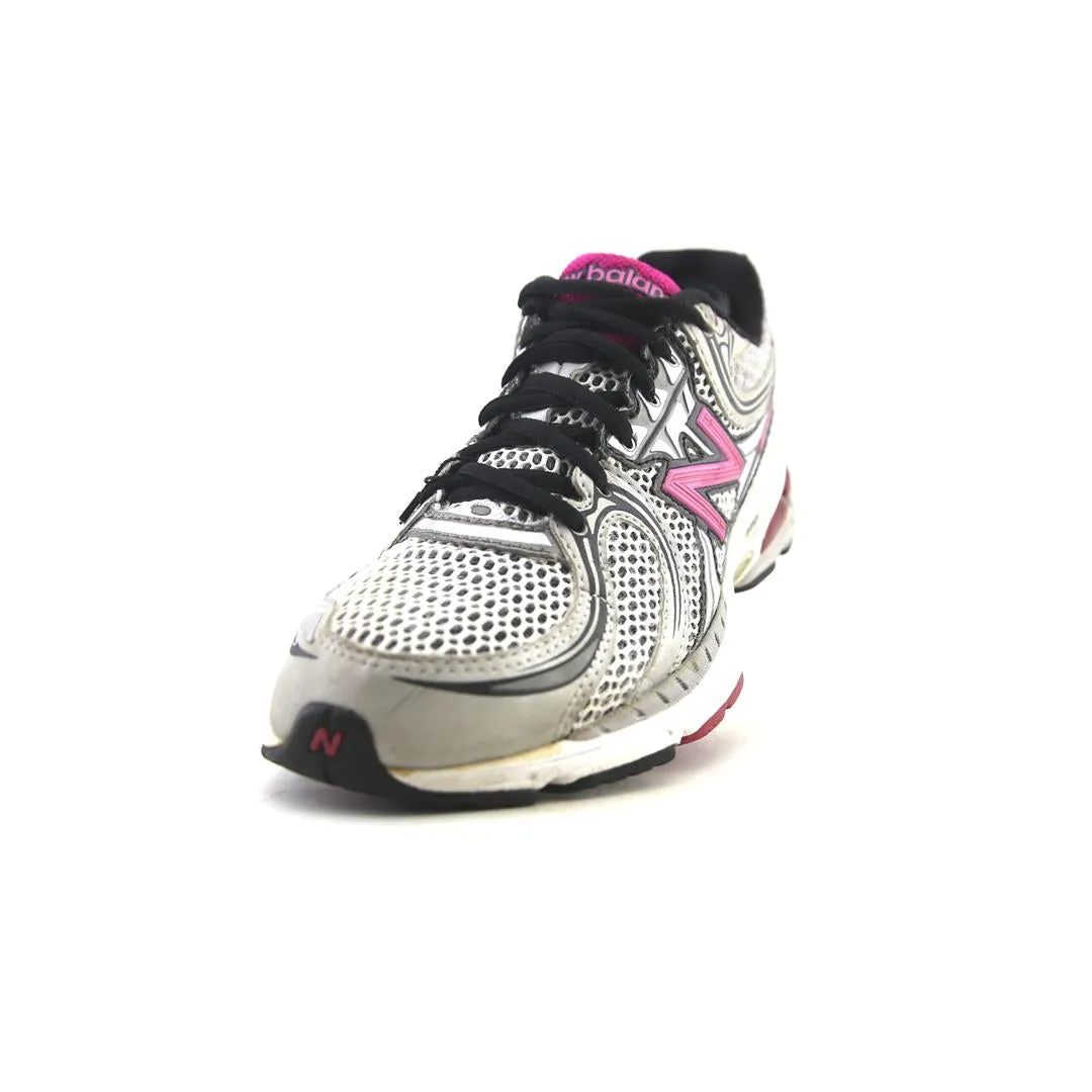 NEW BALANCE 860 V1