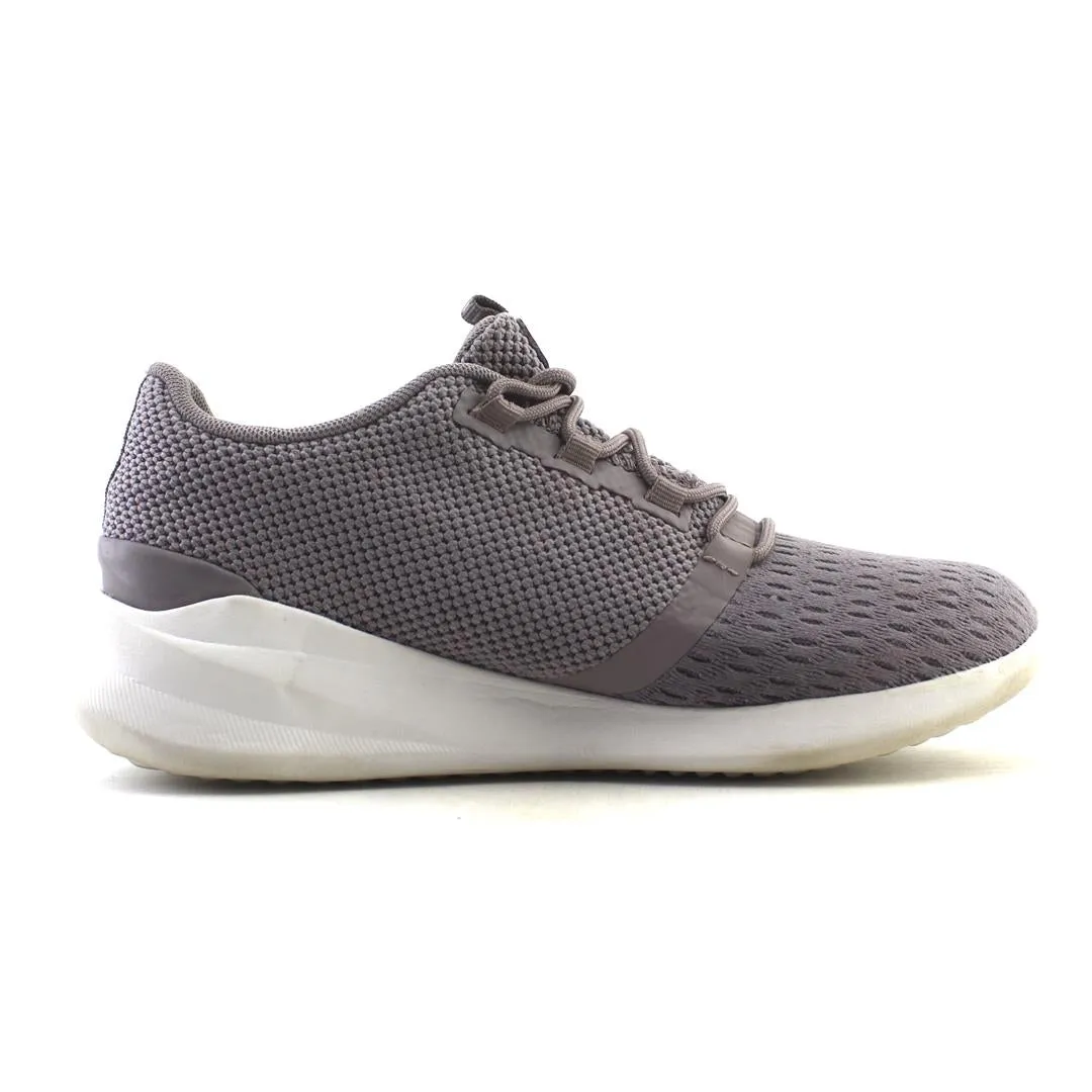 NEW BALANCE DISTRICT RUN V1