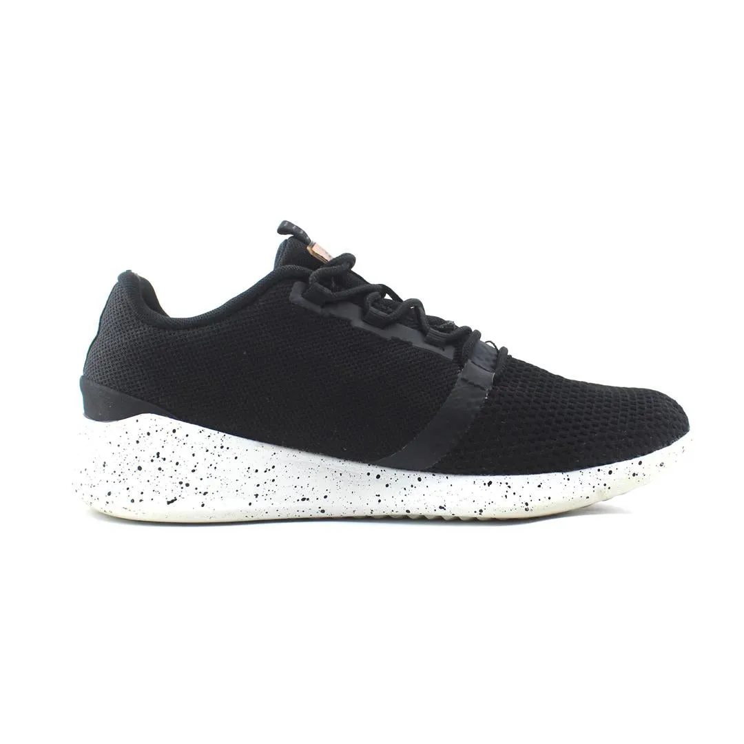 NEW BALANCE DISTRICT RUN