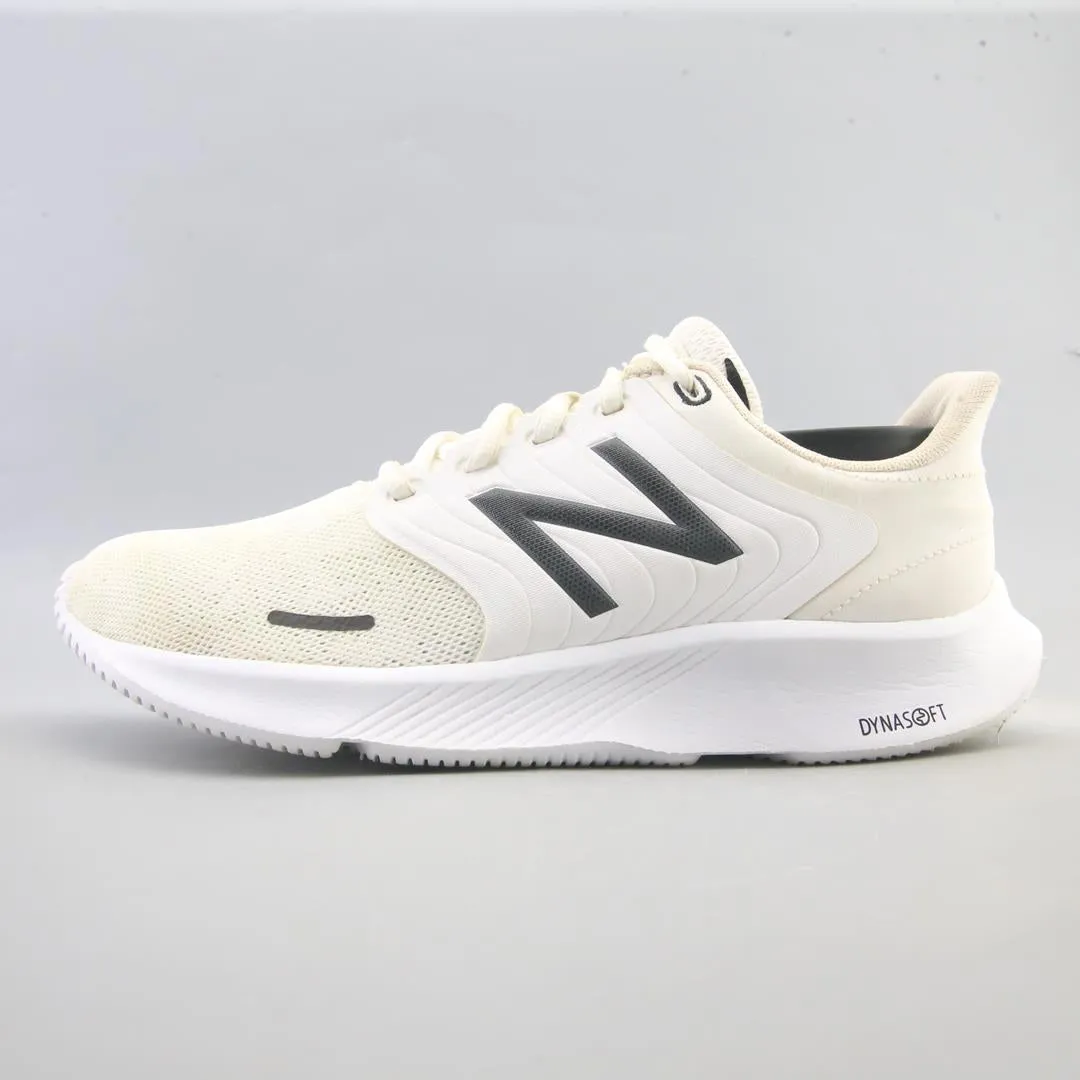 NEW BALANCE  DYNASOFT 068 V1
