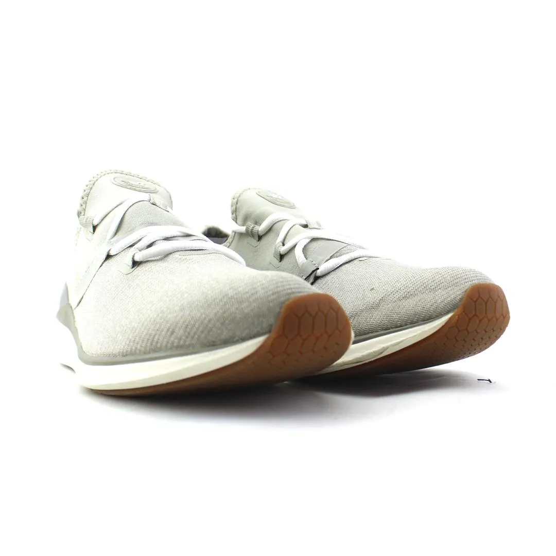 NEW BALANCE FRESH FOAM LAZR V1