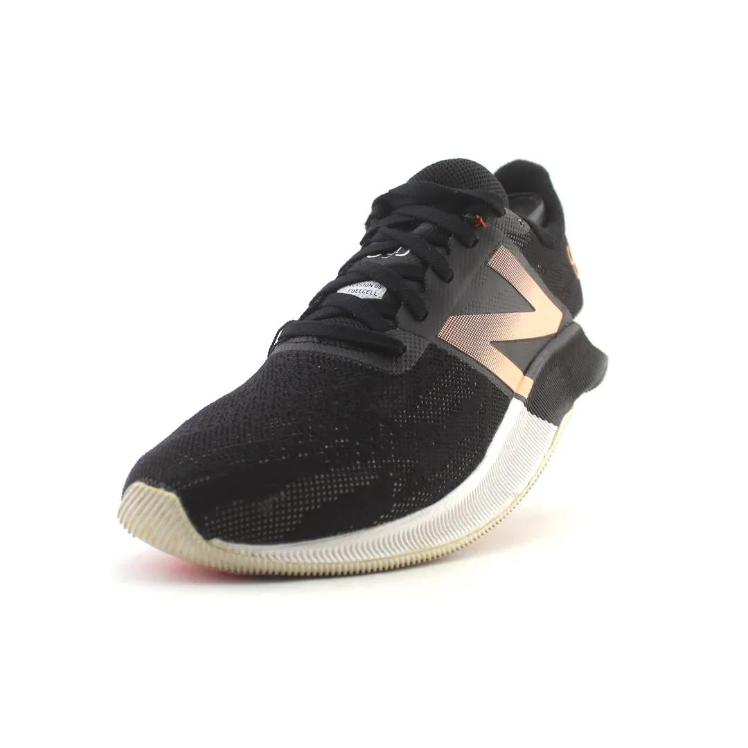 NEW BALANCE  FUELCELL 890 V8