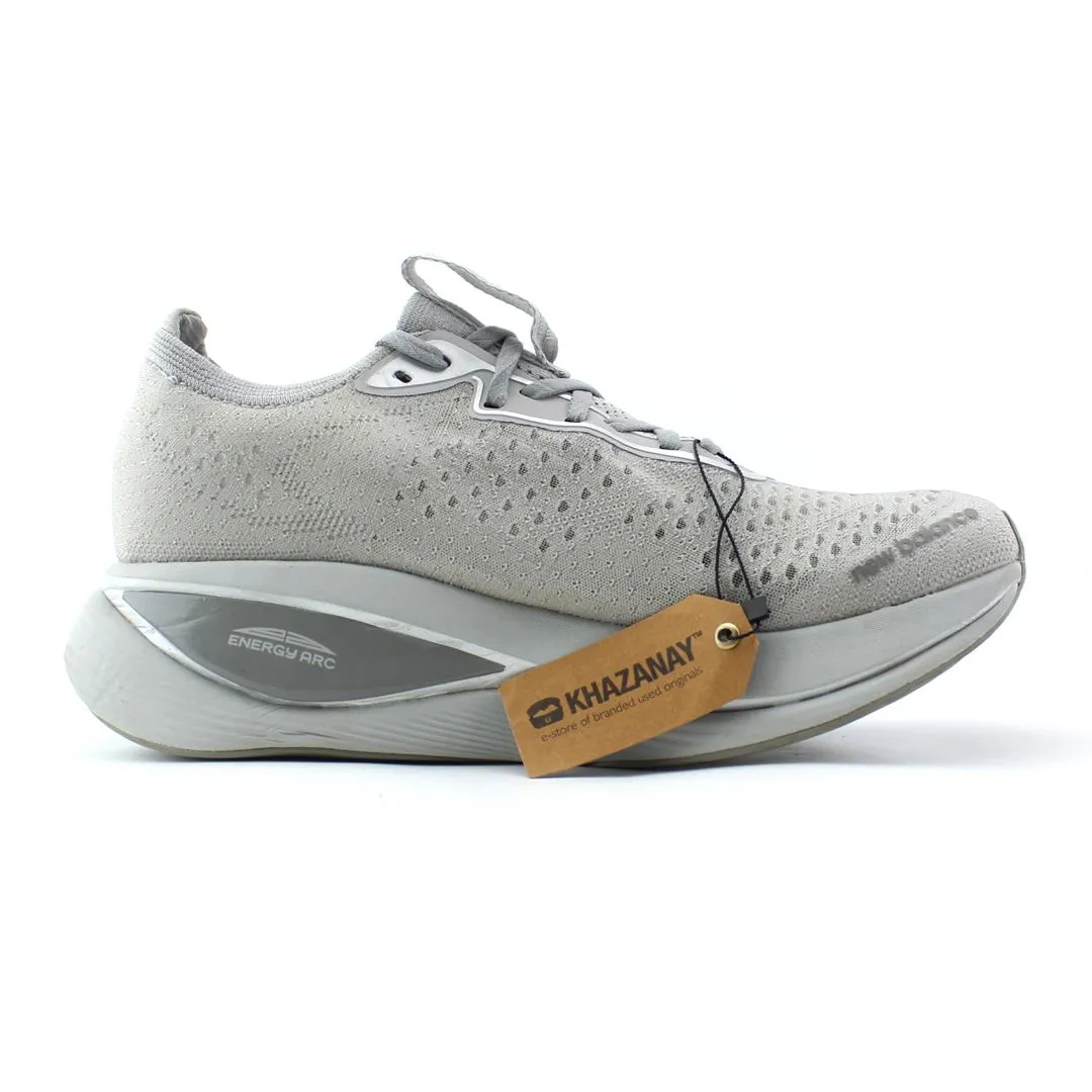NEW BALANCE FUELCELL SUPERCOMP '