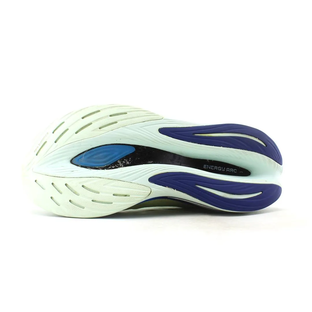 NEW BALANCE  FUELCELL SUPERCOMP TRAINER V2