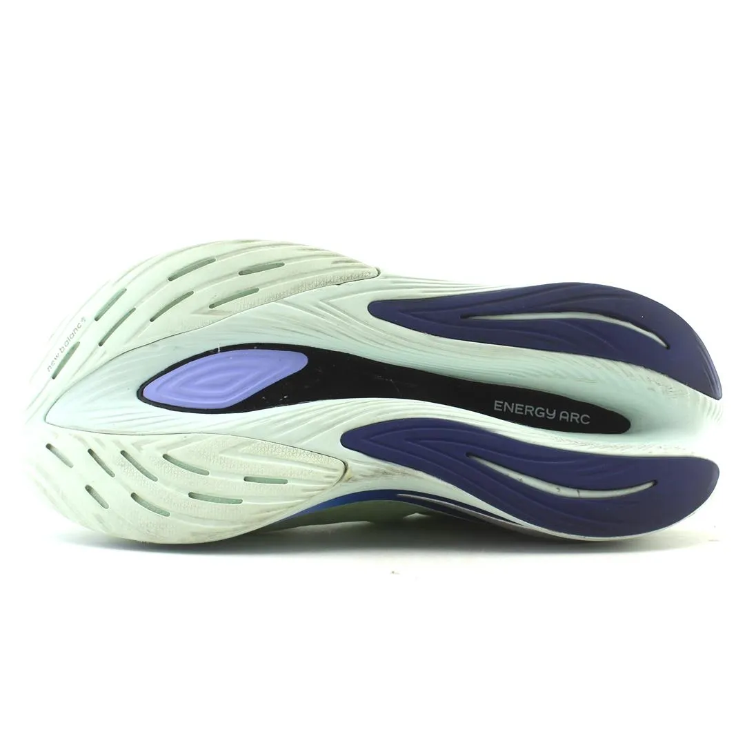 NEW BALANCE FUELCELL SUPERCOMP V1