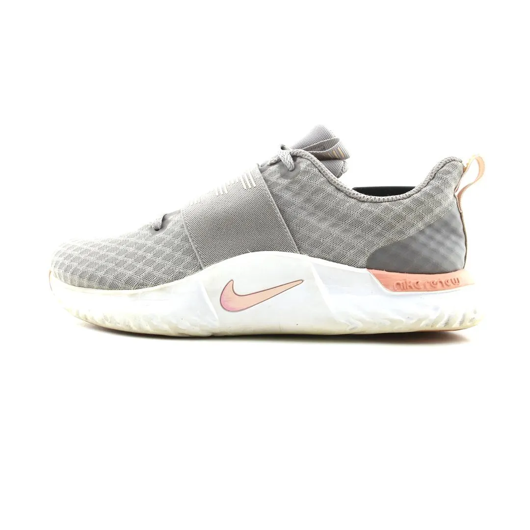 NEW BALANCE IN-SEASON TR 9