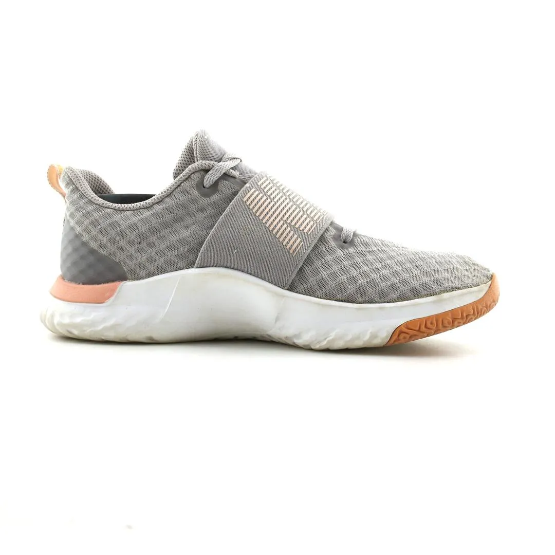 NEW BALANCE IN-SEASON TR 9