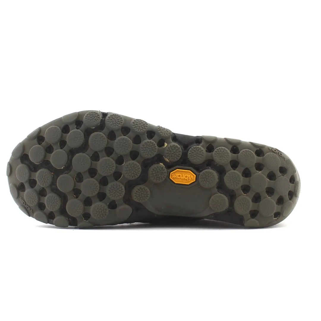 NEW BALANCE  MINIMUS 10