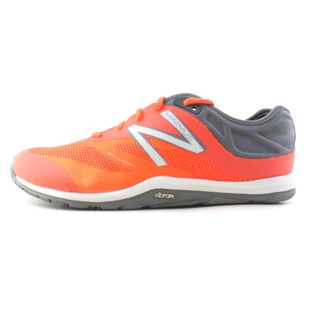 NEW BALANCE MINIMUS 20 V6
