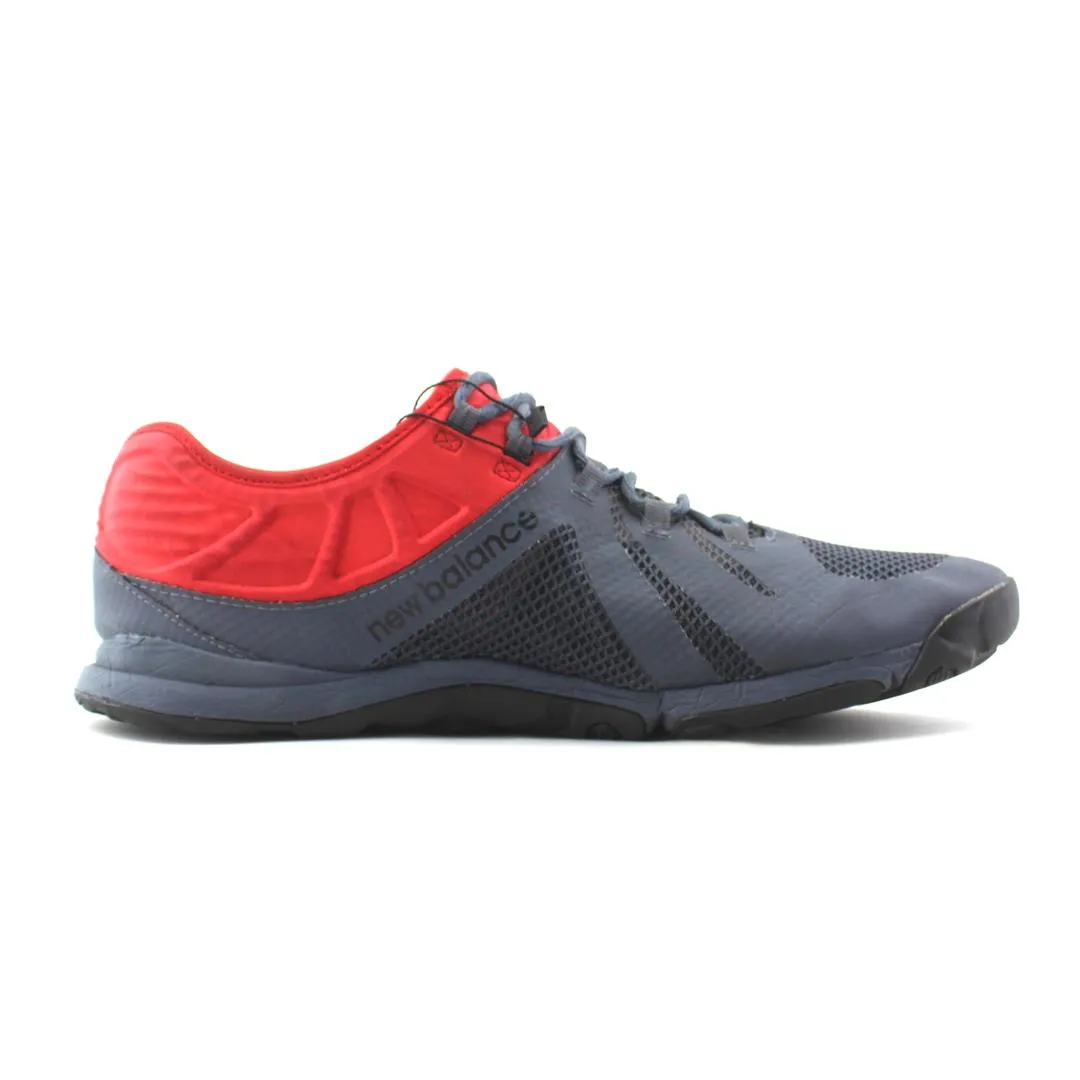 NEW BALANCE  MINIMUS 20V5