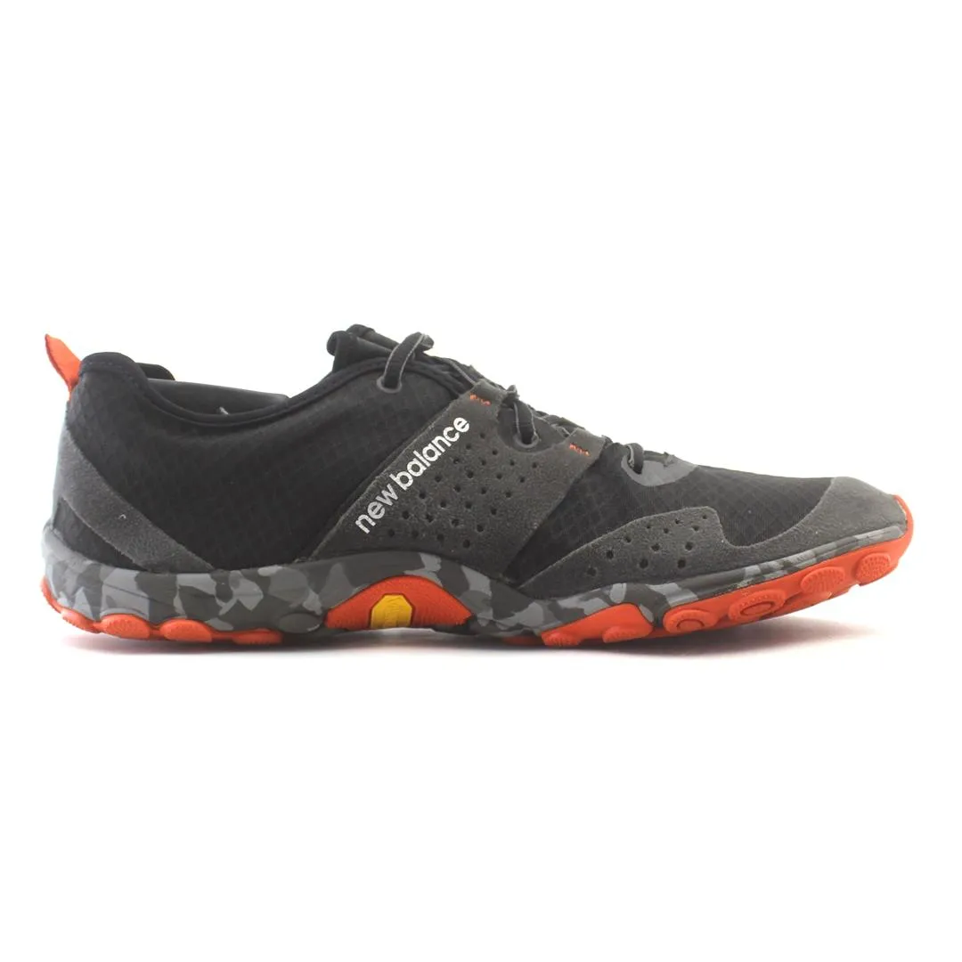 NEW BALANCE  MINIMUS V2
