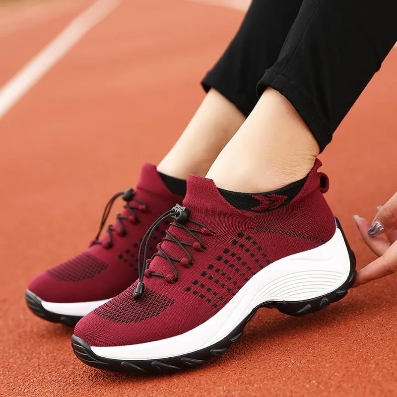 Stretchable No-Tie Sneakers: The Sienna