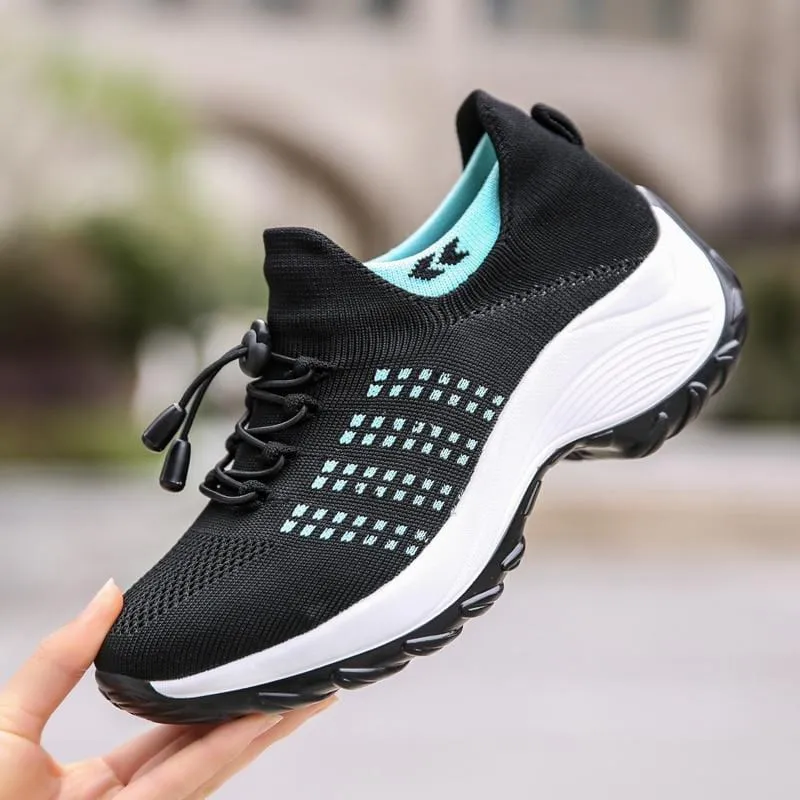 Stretchable No-Tie Sneakers: The Sienna