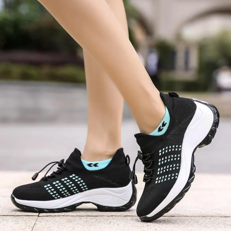Stretchable No-Tie Sneakers: The Sienna